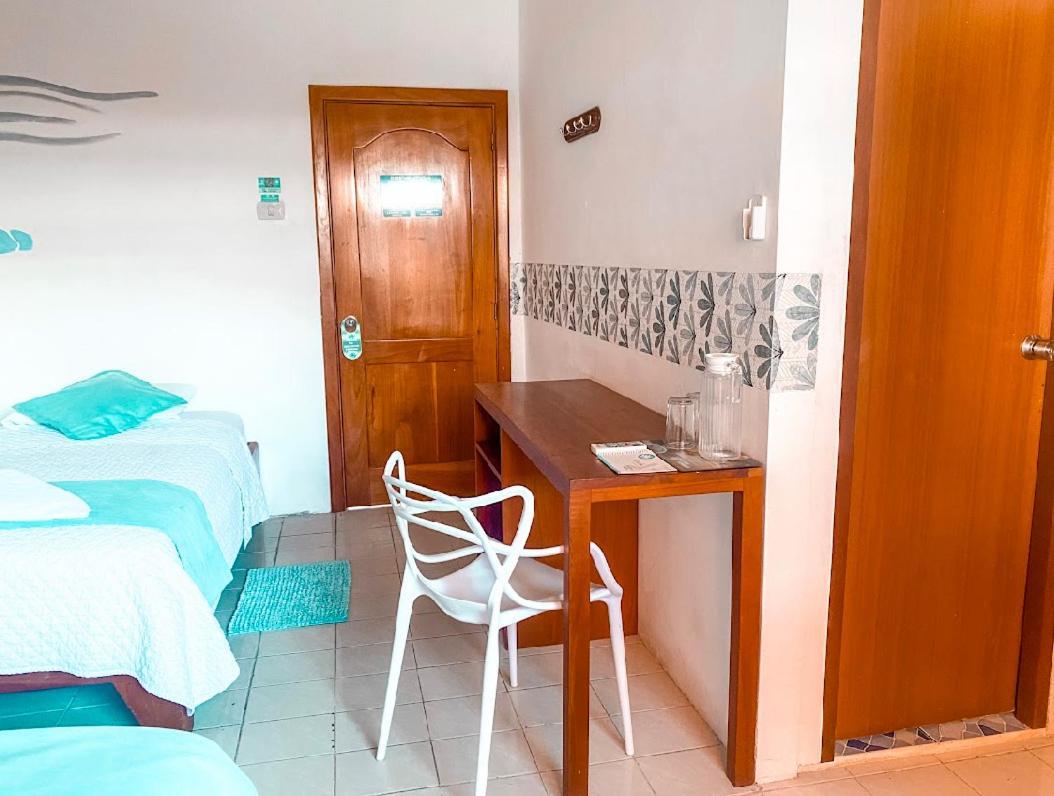 Hotel Coral Blanco Puerto Villamil Exterior foto